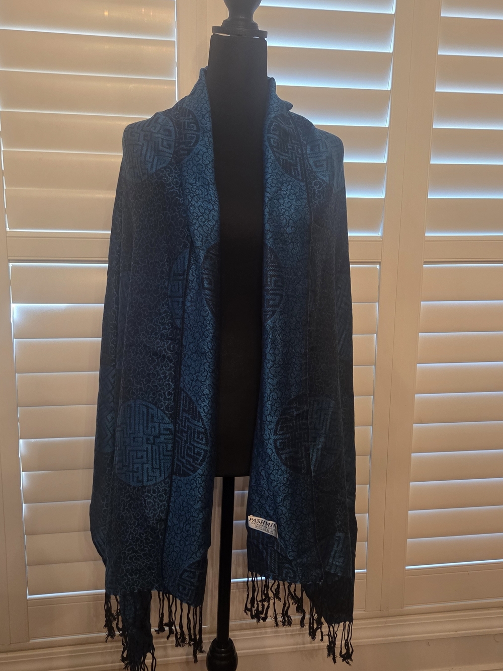 pashmina Blue and Black Jacquard Patterned Shawl